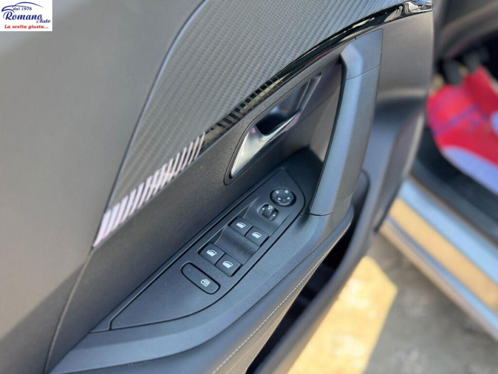 NEW Peugeot 2008 1.2 puretech Allure 100cv#VIRTUAL COCKPIT!RETROCAMERA 360Â°!
