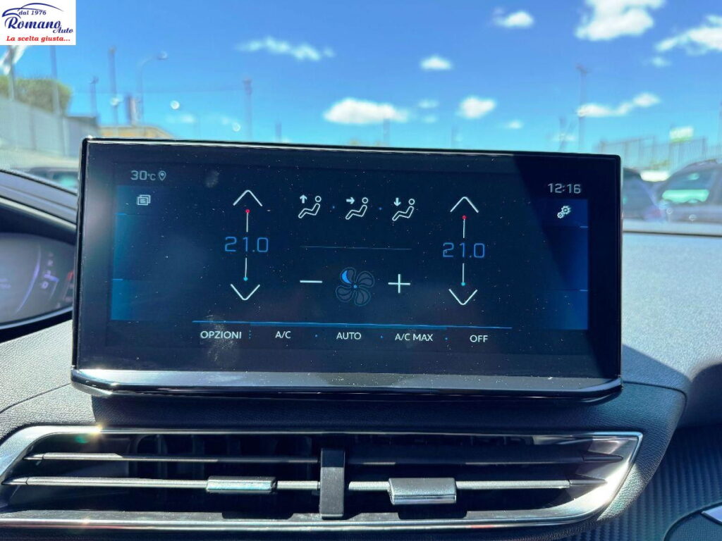 PEUGEOT - 5008 - BlueHDi 130 EAT8 Allure Pack#7 POSTI!SOLI 7700 KM!