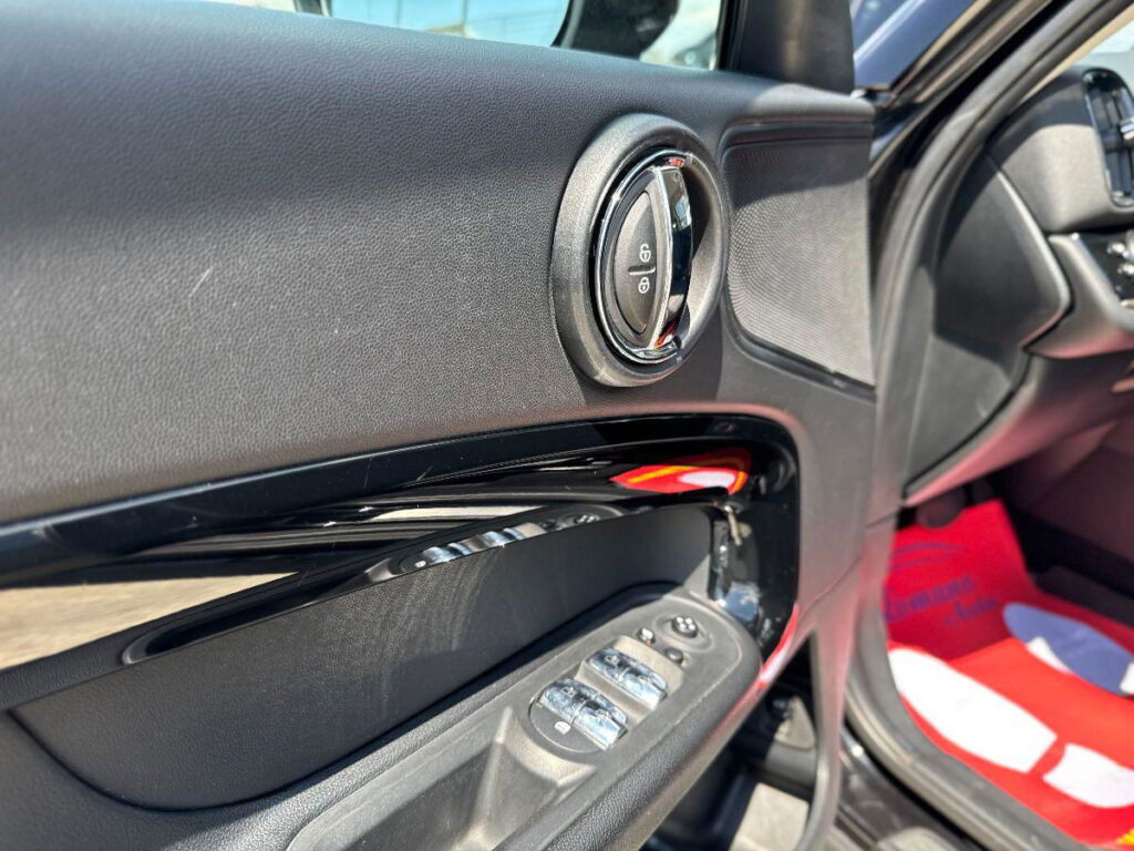 MINI - Countryman Mini  2.0 Cooper D auto#FARI FULL LED!