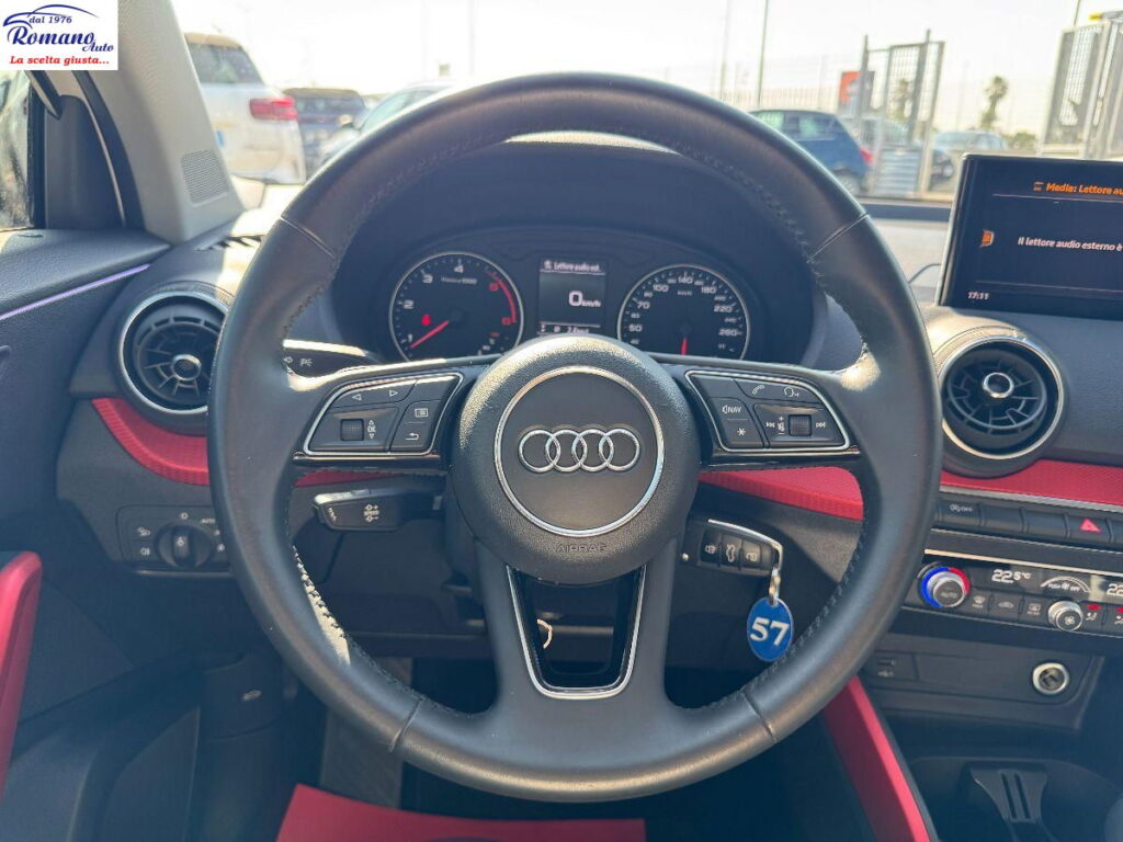 AUDI - Q2 - 30 TDI S tronic