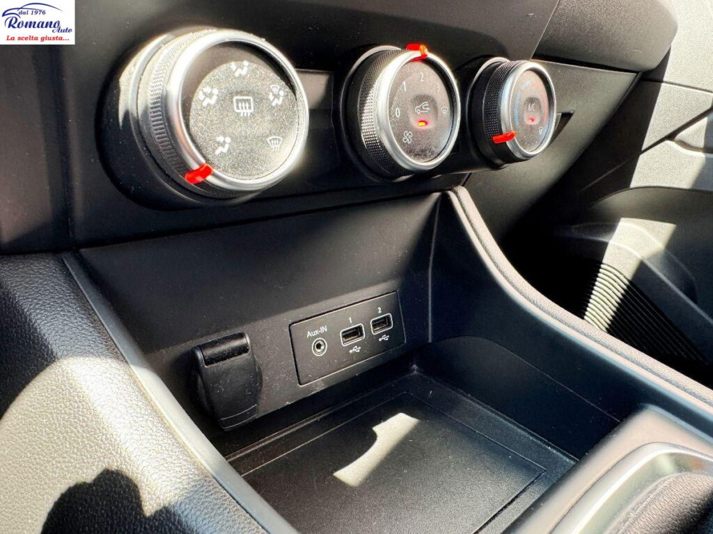 RENAULT - Captur - Blue dCi 8V 95 CV Intens#RETROCAMERA!