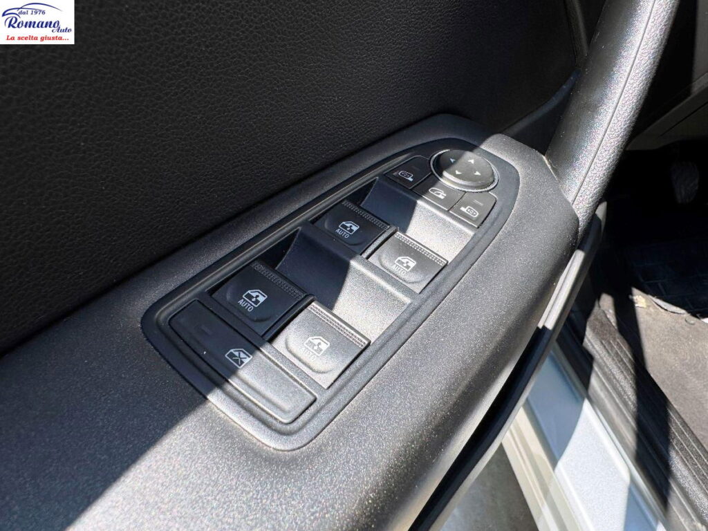 RENAULT - Captur - Blue dCi 8V 95 CV Intens#RETROCAMERA!