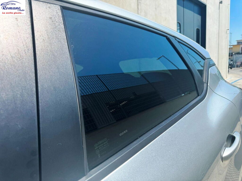RENAULT - Captur - Blue dCi 8V 95 CV Intens#RETROCAMERA!