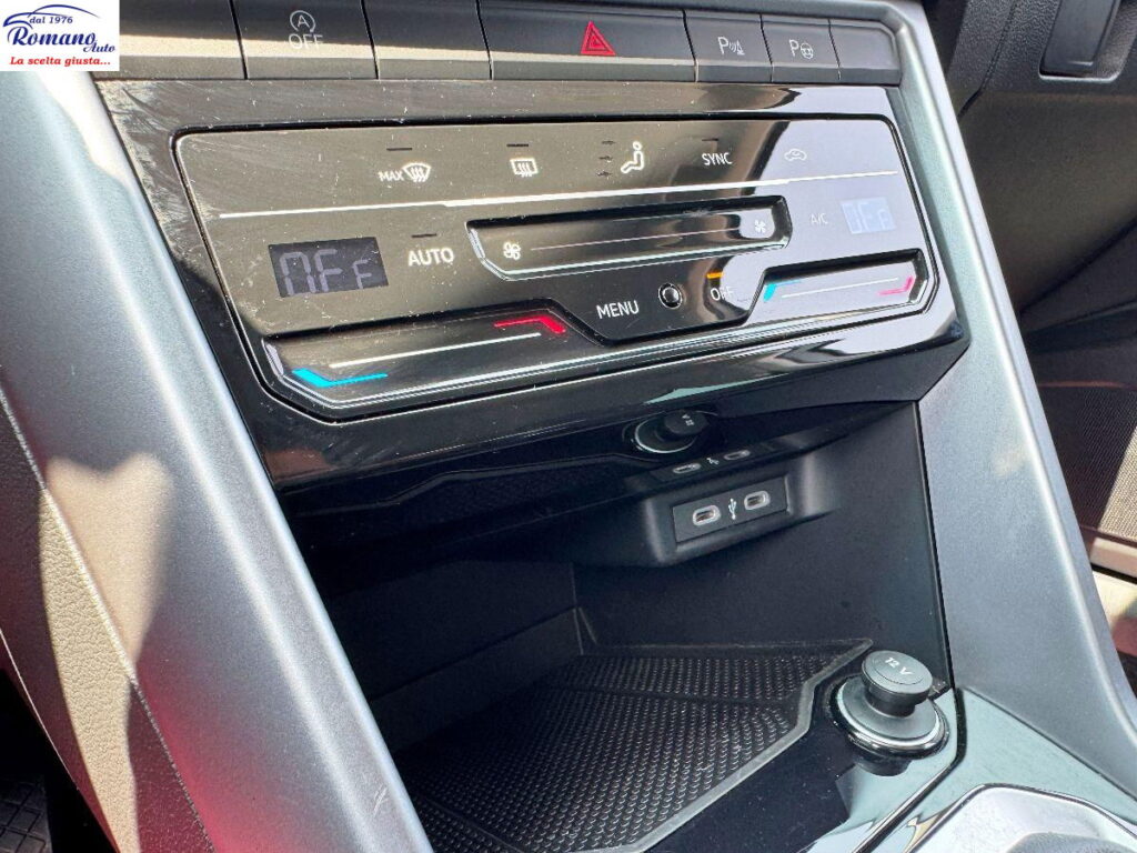 VOLKSWAGEN - T-Roc  2.0 tdi Life 115cv#VIRTUAL COCKPIT!