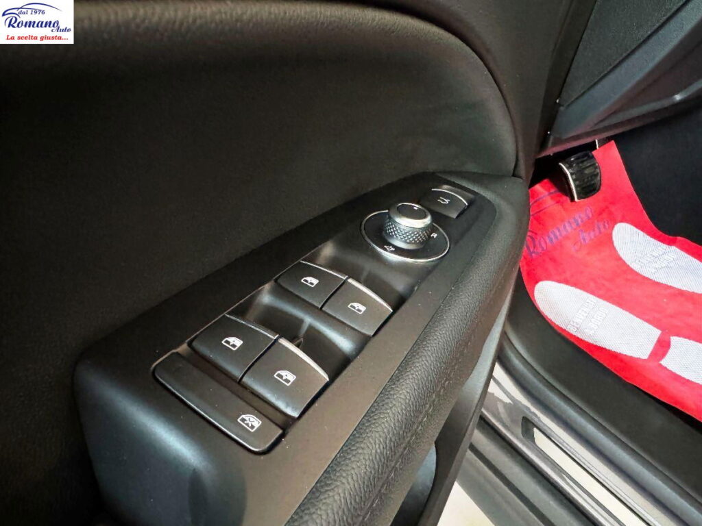 ALFA ROMEO - Stelvio - 2.2 T.diesel 160CV AT8 RWD Sp-T.#FARI LED MATRIX!
