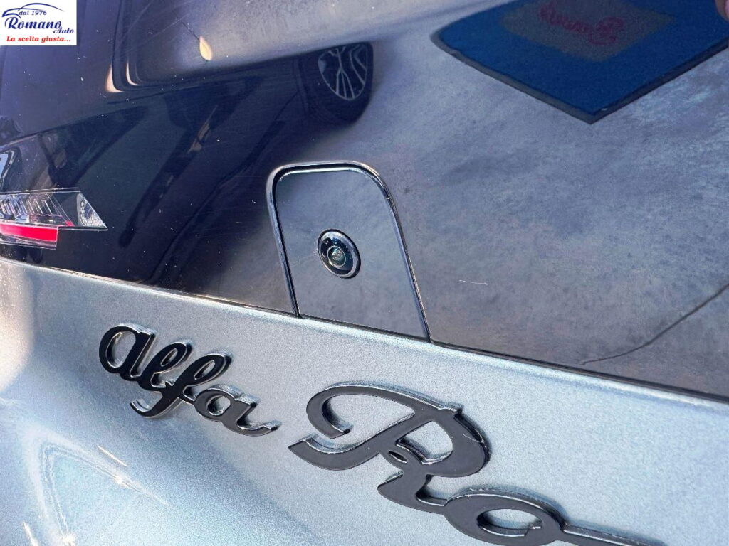 NEW ALFA ROMEO JUNIOR IBRIDA SPECIALE#TETTO APRIBILE!