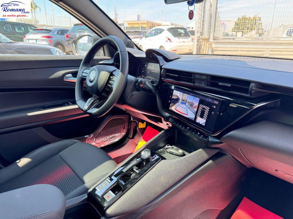NEW ALFA ROMEO JUNIOR IBRIDA SPECIALE#TETTO APRIBILE!