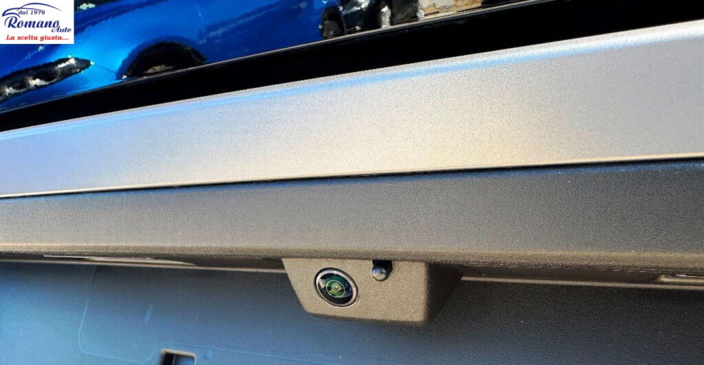NEW PEUGEOT - 3008  1.2 hybrid Allure 136cv e-dcs6!