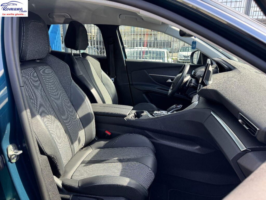 PEUGEOT - 3008  1.5 bluehdi Allure 130cv eat8#VIRTUAL COKCPIT!
