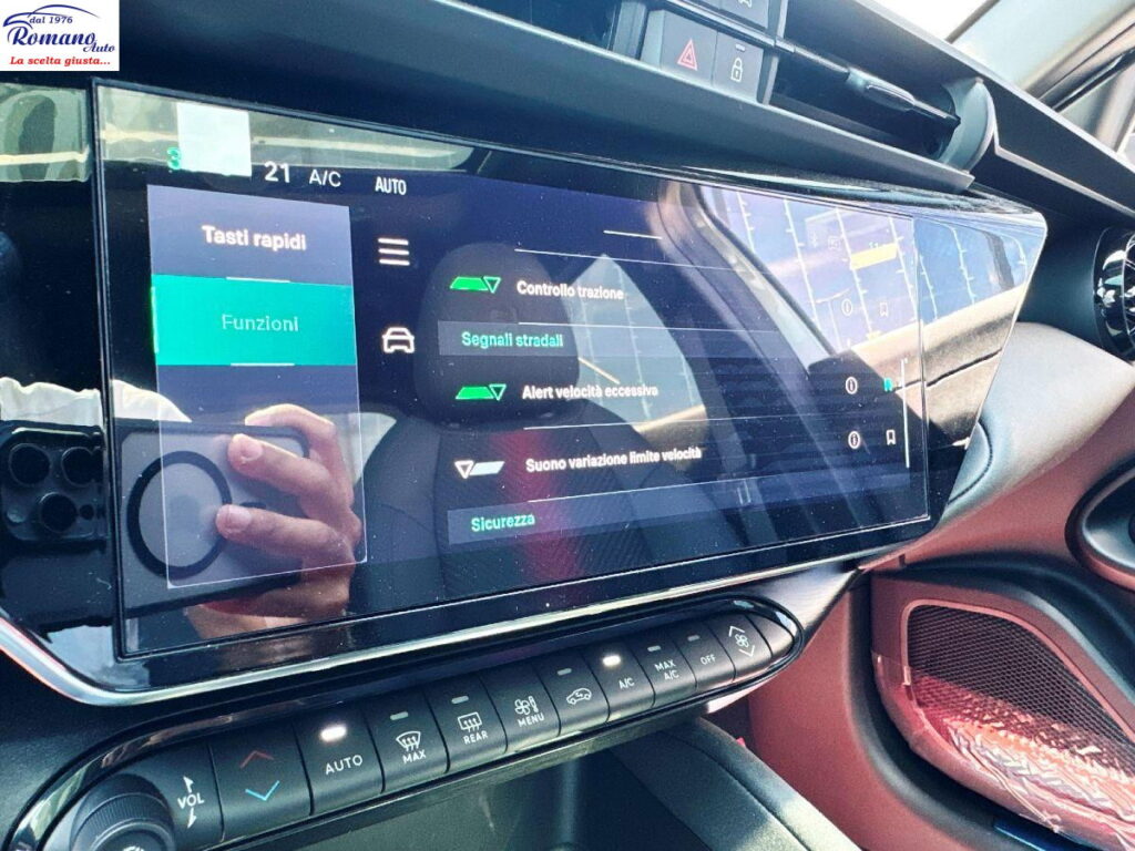 NEW ALFA ROMEO JUNIOR IBRIDA SPECIALE#TETTO APRIBILE!