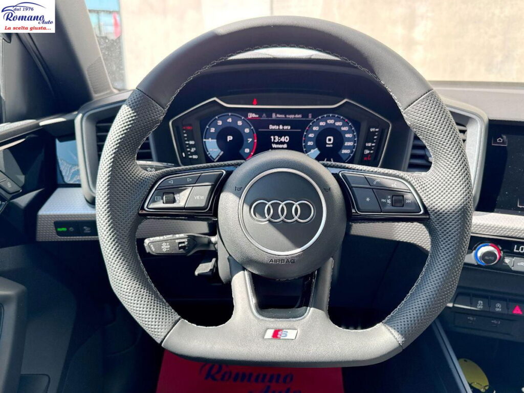 AUDI - A1 Sportback 30 TFSI S tronic Identity Black#S-LINE INTERNO!