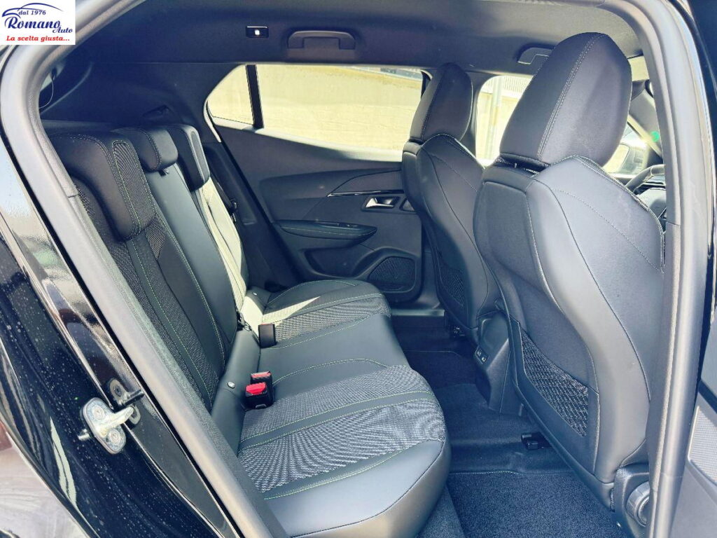 NEW Peugeot 2008 2Âª serie Hybrid 145 e-DCS6 GT#VIRTUAL COCKPIT!