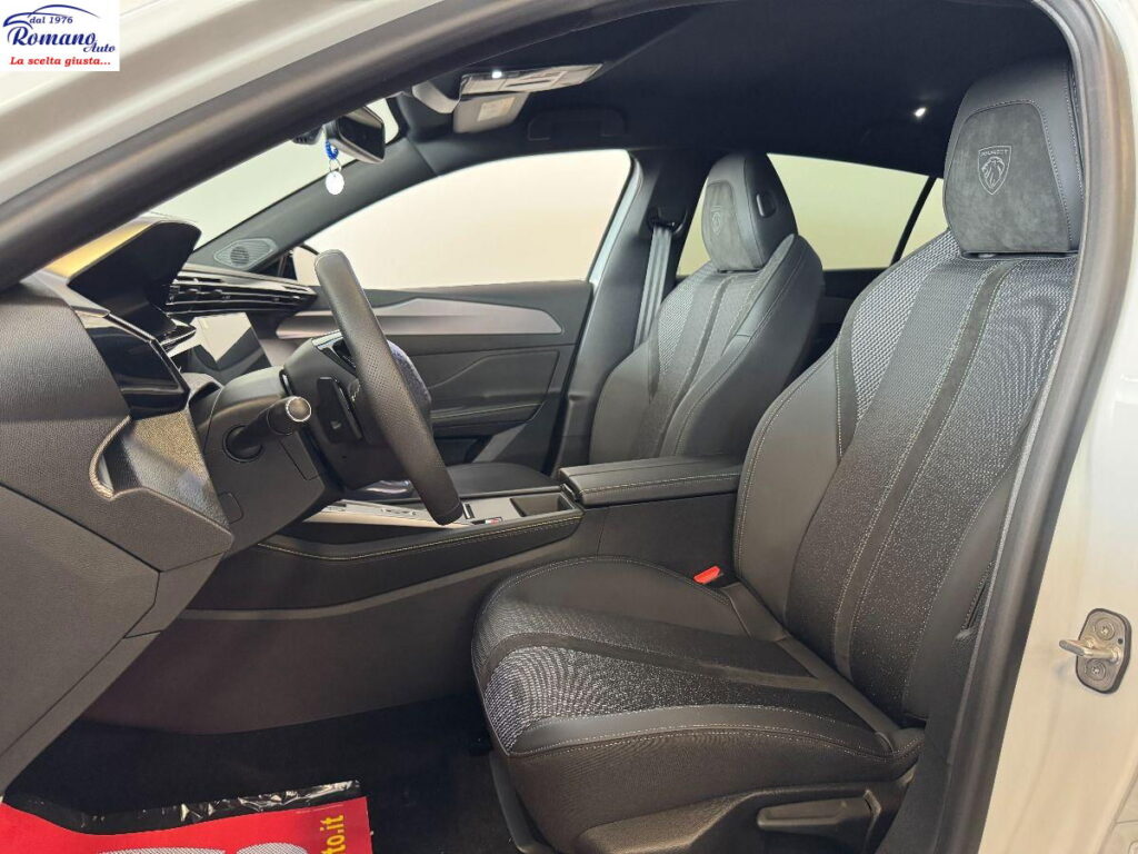 NEW Peugeot 308 3Âª serie BlueHDi 130 EAT8 GT#PACK VISION!