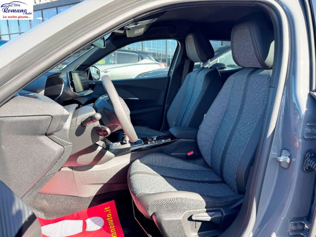 NEW PEUGEOT - 2008 -  PureTech 100 Allure#RETROCAMERA!