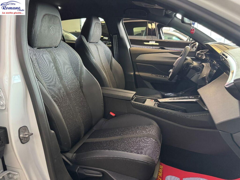 NEW Peugeot 308 3Âª serie BlueHDi 130 EAT8 GT#PACK VISION!