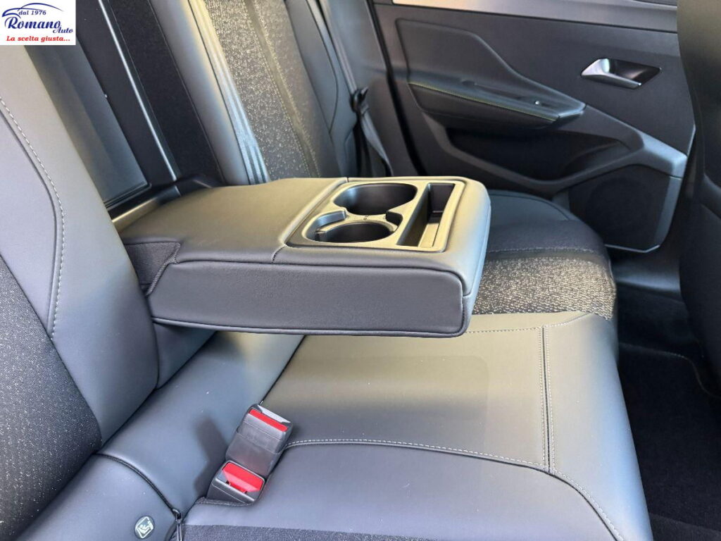 NEW Peugeot 308 3Âª serie BlueHDi 130 EAT8 GT#PACK VISION!