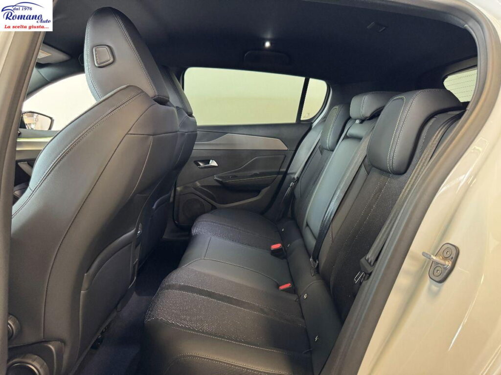 NEW Peugeot 308 3Âª serie BlueHDi 130 EAT8 GT#PACK VISION!