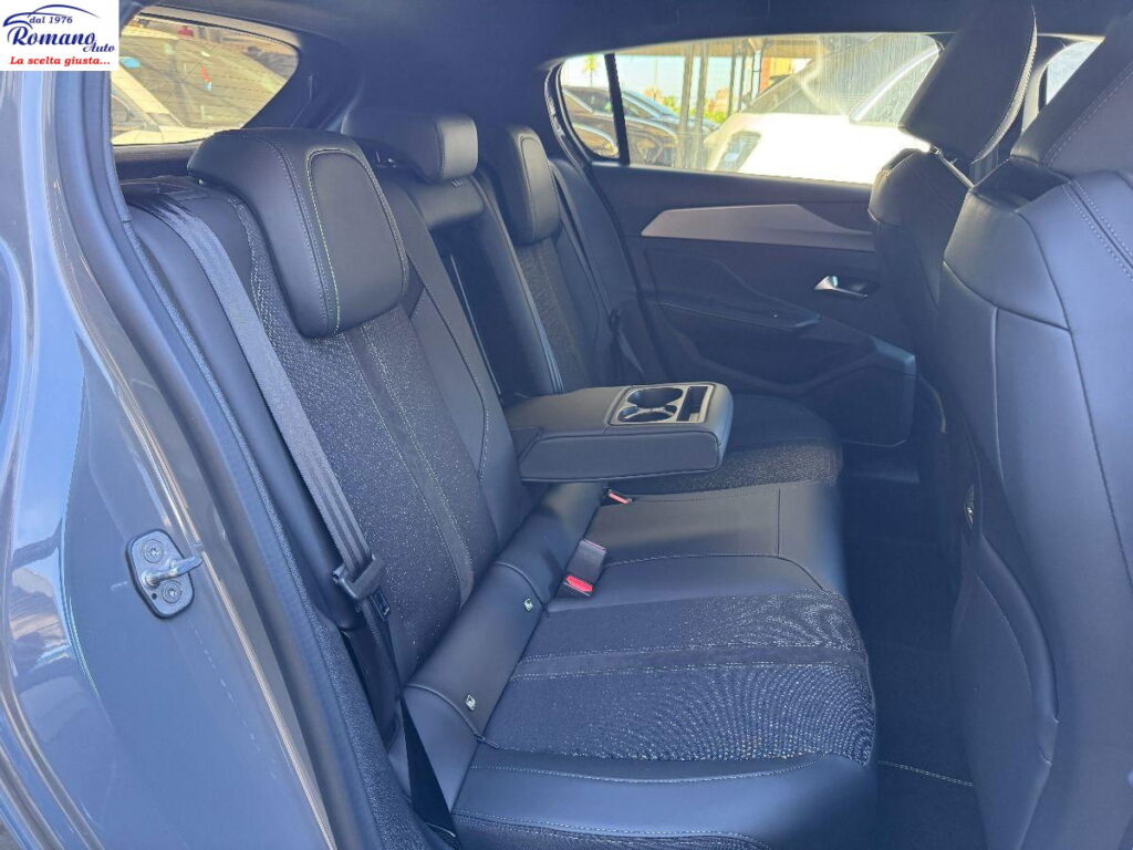 NEW Peugeot 308 3Âª serie BlueHDi 130 EAT8 GT#PACK VISION!