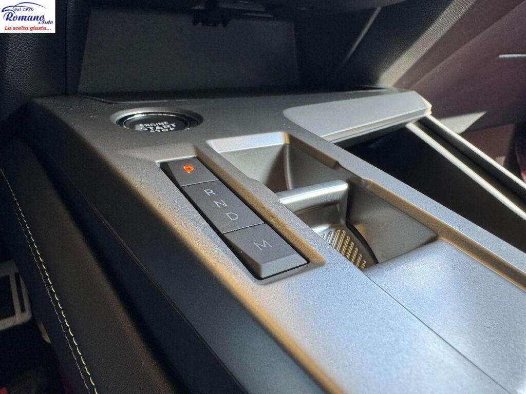 NEW Peugeot 308 3Âª serie BlueHDi 130 EAT8 GT#PACK VISION!