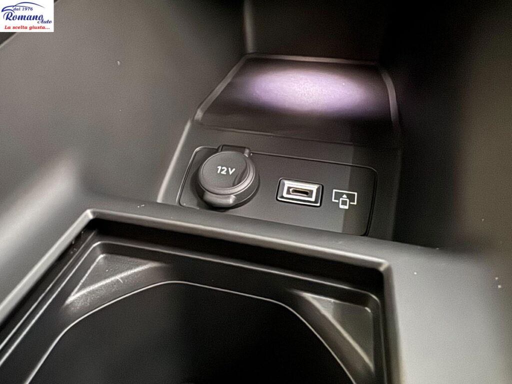 NEW Peugeot 308 3Âª serie BlueHDi 130 EAT8 GT#PACK VISION!