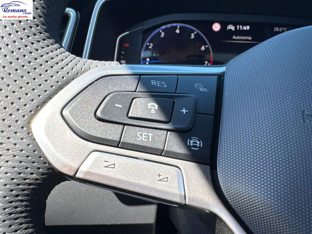 NEW VOLKSWAGEN - T-Roc  1.0 tsi R-Line 115cv#RETROCAMERA!
