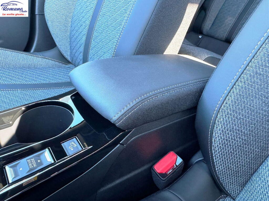 NEW PEUGEOT - 2008 -  PureTech 100 Allure#RETROCAMERA!