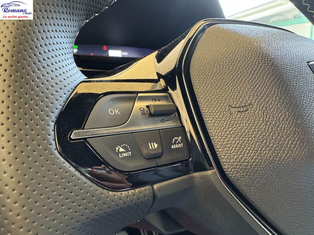 NEW Peugeot 308 3Âª serie BlueHDi 130 EAT8 GT#PACK VISION!