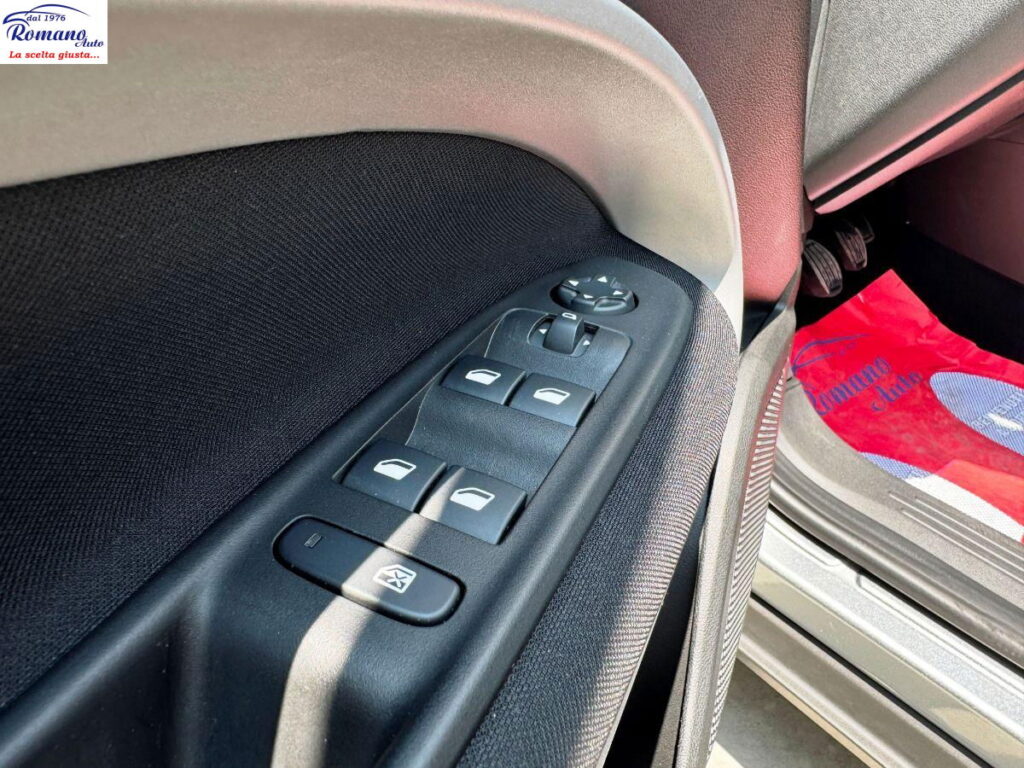 JEEP - Avenger - 1.2 Turbo Longitude#VIRTUAL COCKPIT!