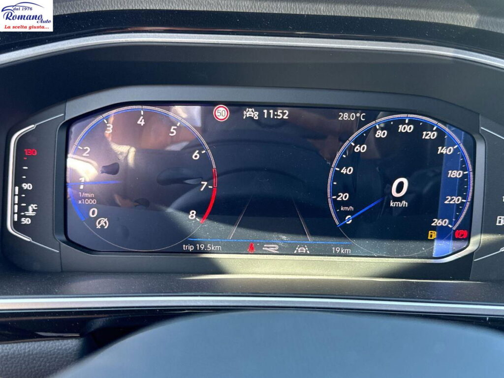 NEW VOLKSWAGEN - T-Roc  1.0 tsi R-Line 115cv#RETROCAMERA!