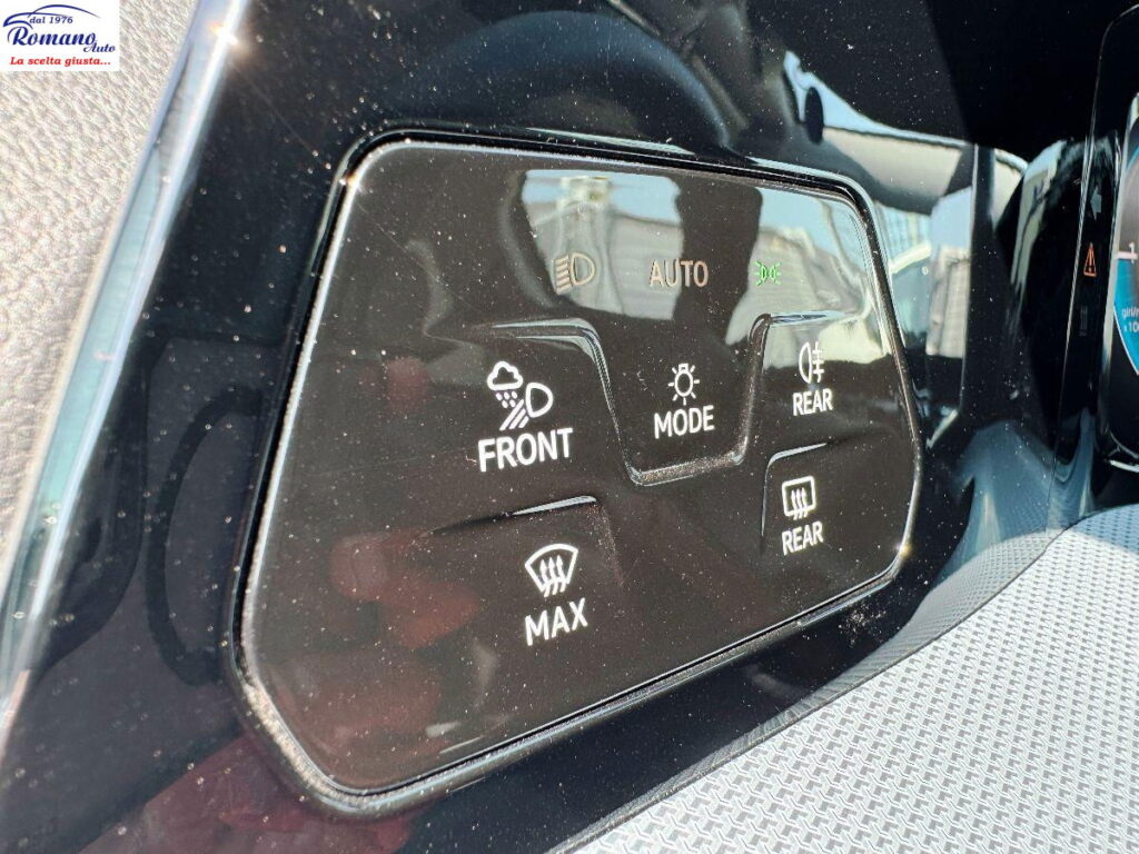 NEW Volkswagen Golf 2.0 TDI 150 CV DSG Restyling GOAL#RETROCAMERA!