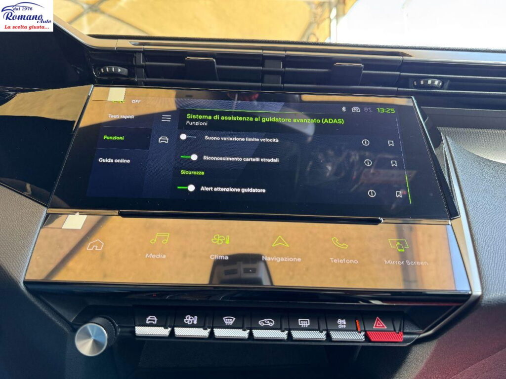 NEW Peugeot 308 3Âª serie BlueHDi 130 EAT8 GT#PACK VISION!