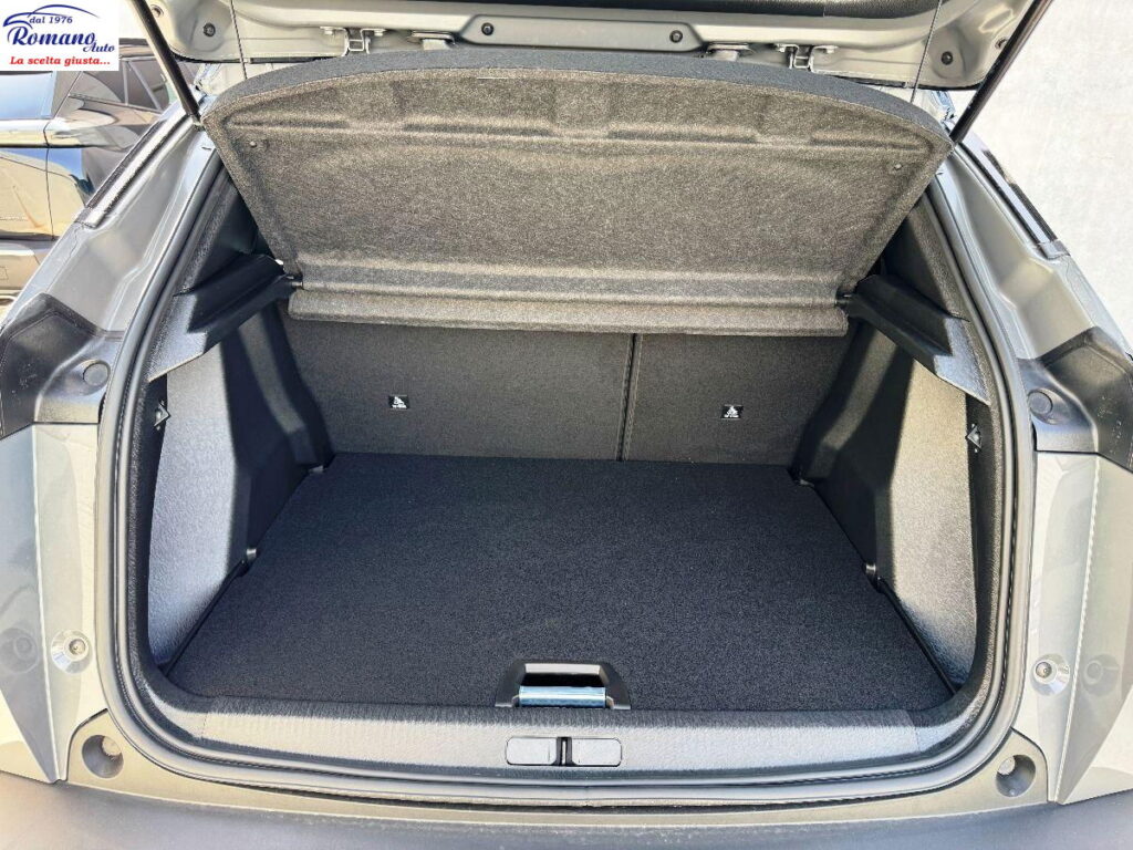 NEW Peugeot 2008 2Âª serie Hybrid 145 e-DCS6 GT#VIRTUAL COCKPIT!