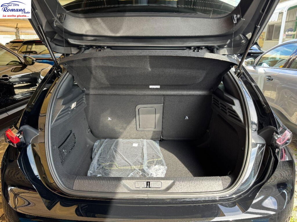 NEW Peugeot 308 3Âª serie BlueHDi 130 EAT8 GT#PACK VISION!