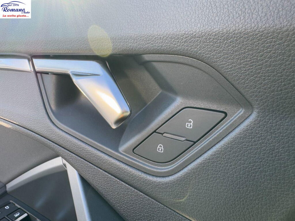 AUDI - RS Q3 RS Q3 2.5 quattro s-tronic#TETTO APRIBILE!