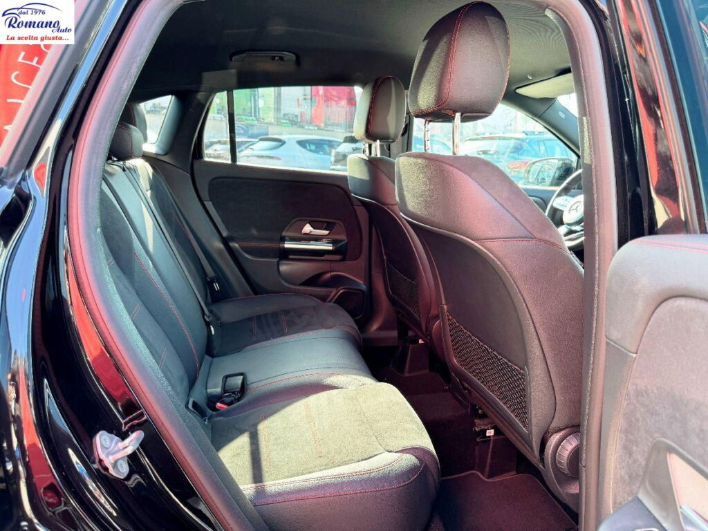 MERCEDES - Classe GLA - 180 d Automatic Premium#PACK LUCI INTERNO MULTICOLOR!