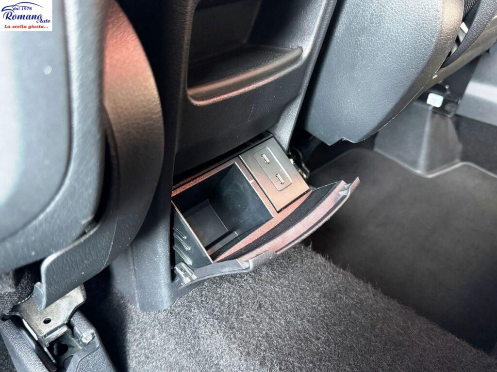 MERCEDES - Classe GLA - 180 d Automatic Premium#PACK LUCI INTERNO MULTICOLOR!