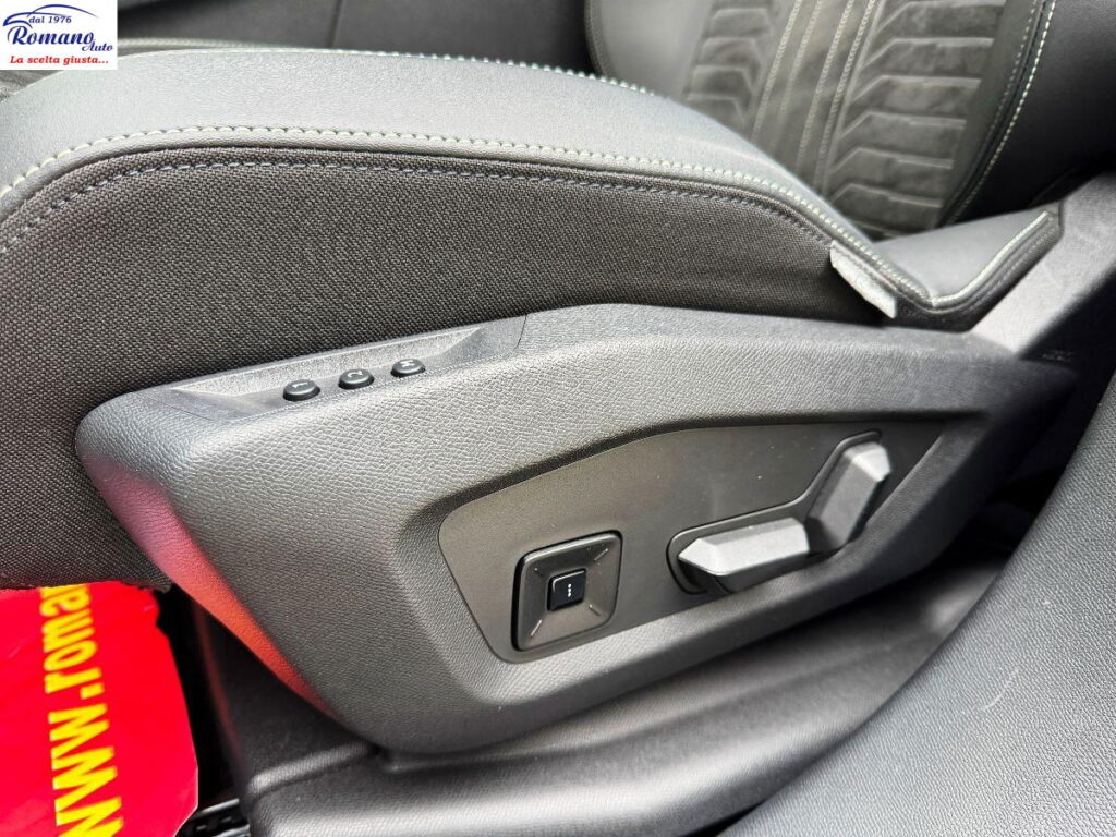 NEW PEUGEOT - 3008 - Hybrid 136 e-DCS6 GT EXCLUSIVE#PACK VISION!SEDILI MASSAGGIANTI!