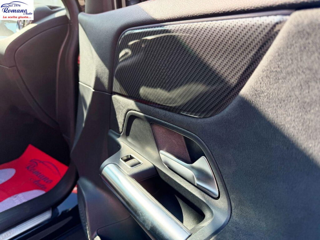 MERCEDES - Classe GLA - 180 d Automatic Premium#PACK LUCI INTERNO MULTICOLOR!