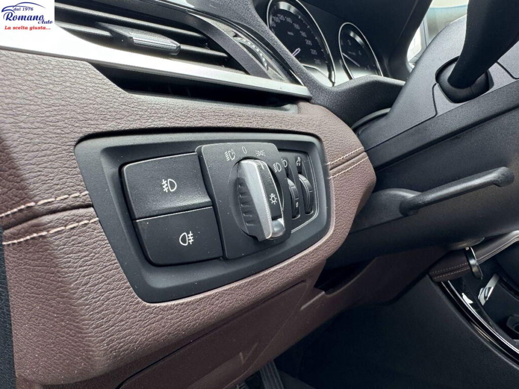 BMW - X1 -  xDrive18d xLine#FARI FULL LED!