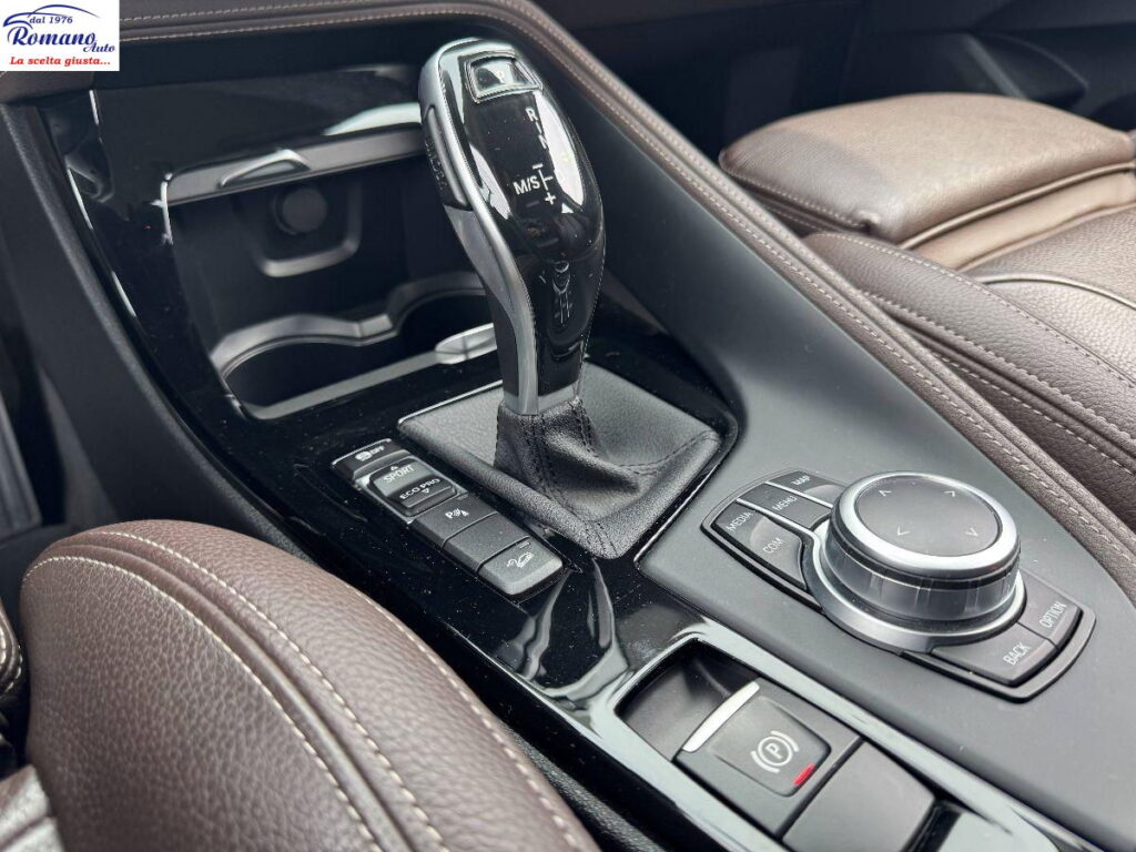 BMW - X1 -  xDrive18d xLine#FARI FULL LED!