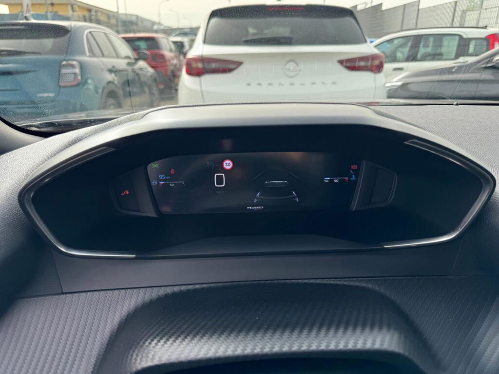 NEW PEUGEOT - 2008 - PureTech 100 Allure#PACK VISION!