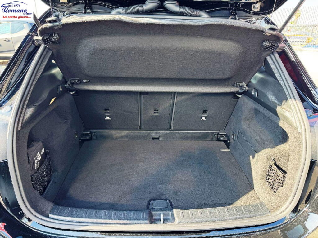 MERCEDES - Classe GLA - 180 d Automatic Premium#PACK LUCI INTERNO MULTICOLOR!