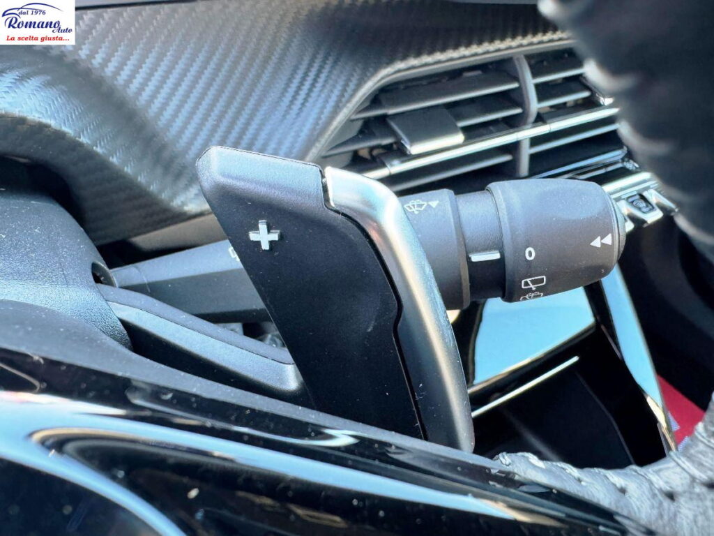 PEUGEOT - 2008 - PureTech 130 EAT8 Allure#SOLO 8.800KM!