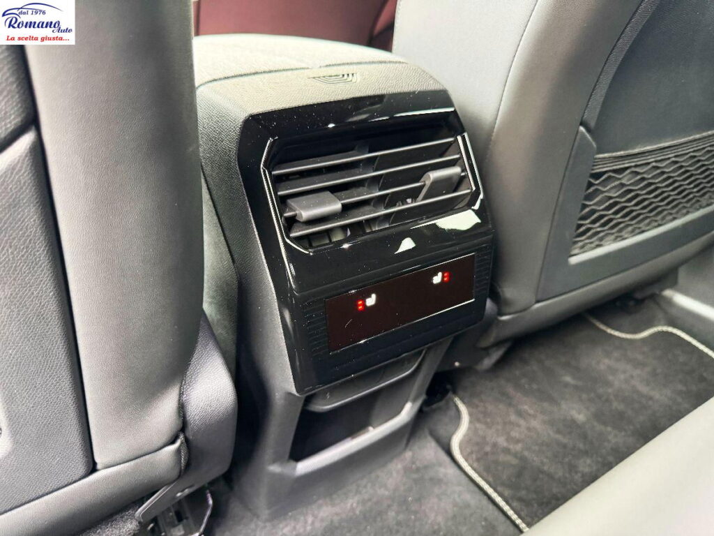 NEW PEUGEOT - 3008 - Hybrid 136 e-DCS6 GT EXCLUSIVE#PACK VISION!SEDILI MASSAGGIANTI!