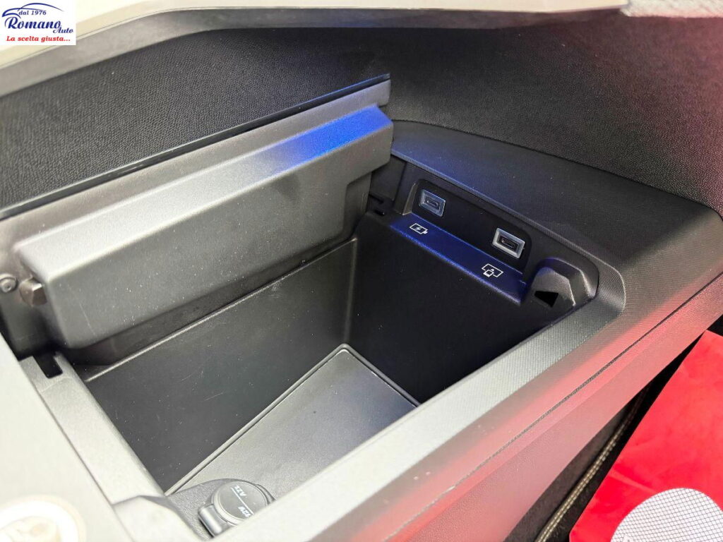 NEW PEUGEOT - 3008 - Hybrid 136 e-DCS6 GT EXCLUSIVE#PACK VISION!SEDILI MASSAGGIANTI!