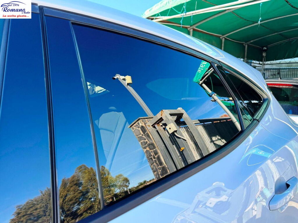 JAGUAR - E-pace  2.0d i4 mhev R-Dynamic awd 204cv auto#RETROCAMERA 360Â°!