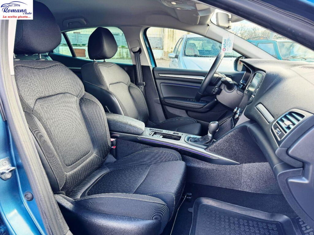 RENAULT - MÃ©gane  1.5 blue dci Intens 115cv edc