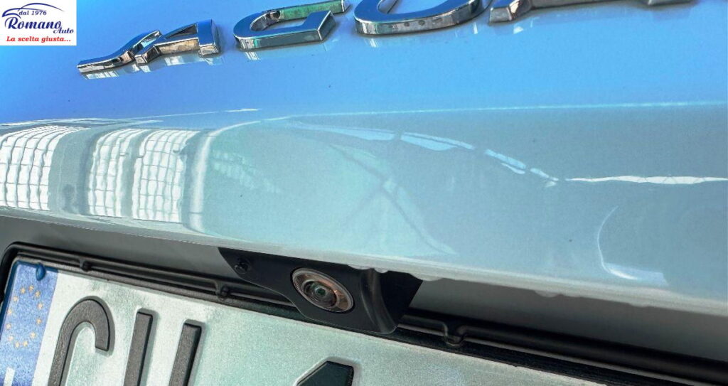 JAGUAR - E-pace  2.0d i4 mhev R-Dynamic awd 204cv auto#RETROCAMERA 360Â°!