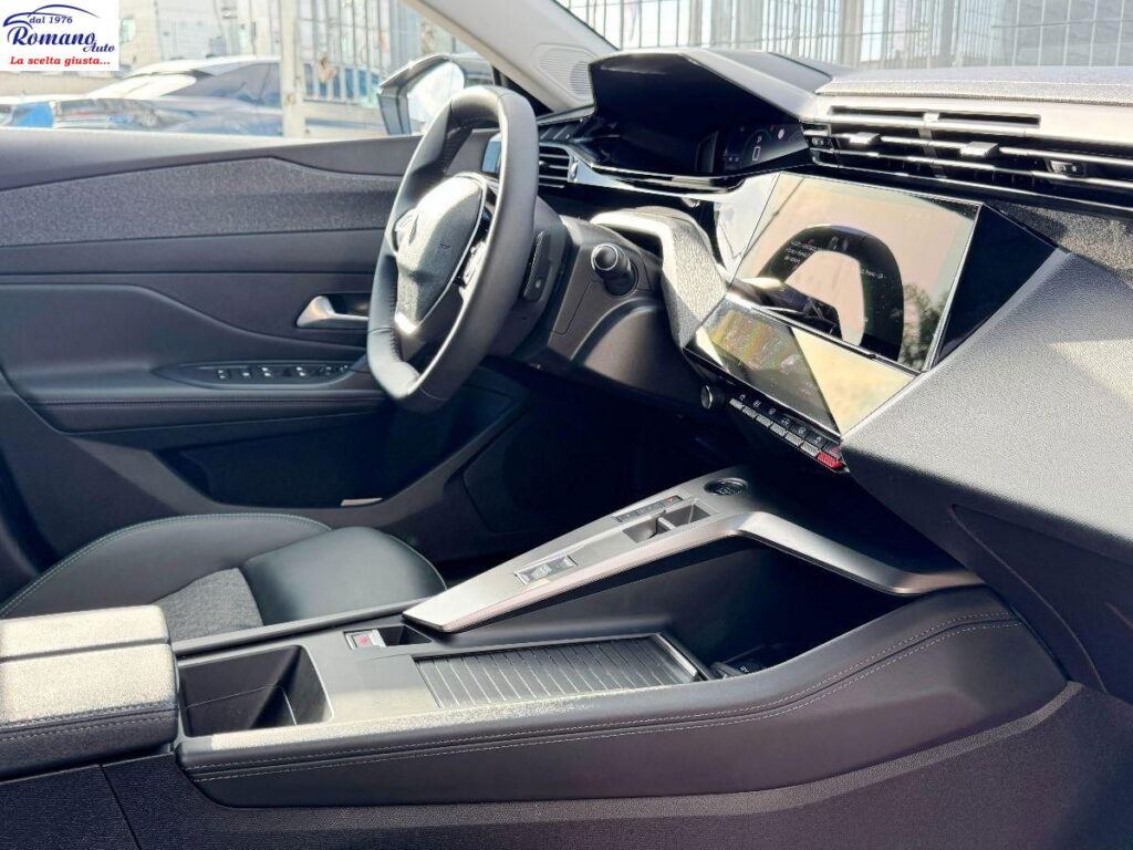 PEUGEOT - 408 - Hybrid 136 e-DCS6 Allure#RETROCAMERA!