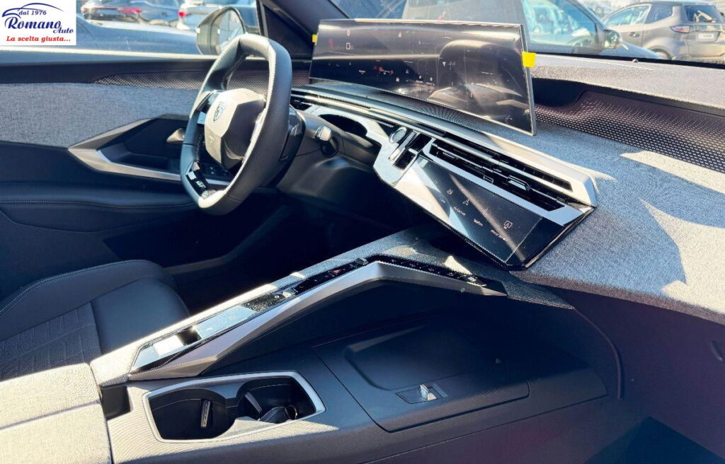 NEW PEUGEOT - 3008 - Hybrid 136 e-DCS6 GT#PACK VISION 360Â°!